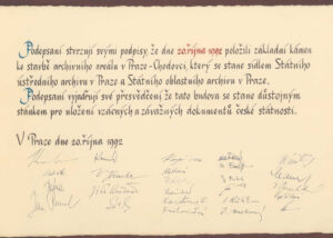 20. 10. 1992 Slavnostní položení základního kamene Archivního areálu na Chodovci.