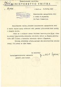 Dopis Ministerstva vnitra pro Ministerstvu zahraničních věcí o chování cizích vojsk s přiloženými opisy stížností z různých okresů na jednotlivé vojenské jednotky.