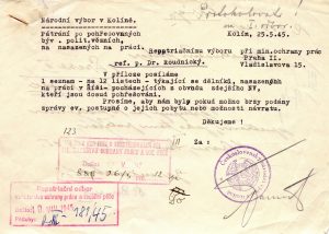 Žádost Národního výboru v Kolíně Repatriačnímu odboru MOPSP o pomoc při pátrání po dělnících poslaných na práci do Říše (s přiloženým seznamem pohřešovaných).