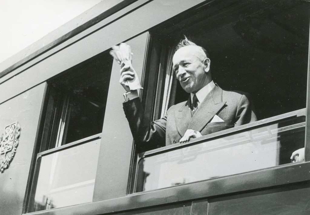 Cesta E. Beneše z Blanska do Prahy.
