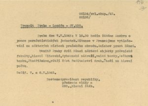 Spojení povstalců v Praze s exilovým vedením v prvních dnech zajišťovala radiostanice Anna, obsluhovaná četařem J. Klemešem z paraskupiny Platinum. Depeše informující o vývoji situace byly odesílány Vojenské rádiové ústředně v Hockliffe, následně předávány do Londýna vedení čs. rozvědky a zpět přes Hockliff a vojenskou misi v Moskvě byly doručovány do Košic, později do Bratislavy, kde úřadovala československá vláda a prezident E. Beneš. Přímé spojení se podařilo navázat až 6. května prostředním radiostanice Božena.