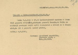 Spojení povstalců v Praze s exilovým vedením v prvních dnech zajišťovala radiostanice Anna, obsluhovaná četařem J. Klemešem z paraskupiny Platinum. Depeše informující o vývoji situace byly odesílány Vojenské rádiové ústředně v Hockliffe, následně předávány do Londýna vedení čs. rozvědky a zpět přes Hockliff a vojenskou misi v Moskvě byly doručovány do Košic, později do Bratislavy, kde úřadovala československá vláda a prezident E. Beneš. Přímé spojení se podařilo navázat až 6. května prostředním radiostanice Božena.
