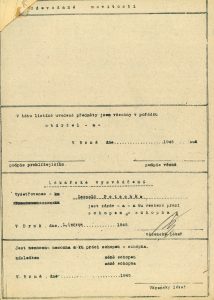 Osobní spis bývalého úředníka gestapa L. Potschky, prvního z odsouzených k trestu smrti Mimořádným lidovým soudem v Brně.