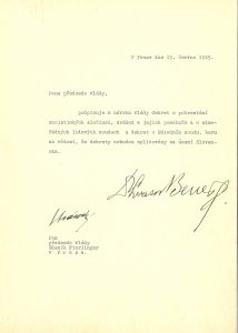 Podpis dekretů č. 16 a 17