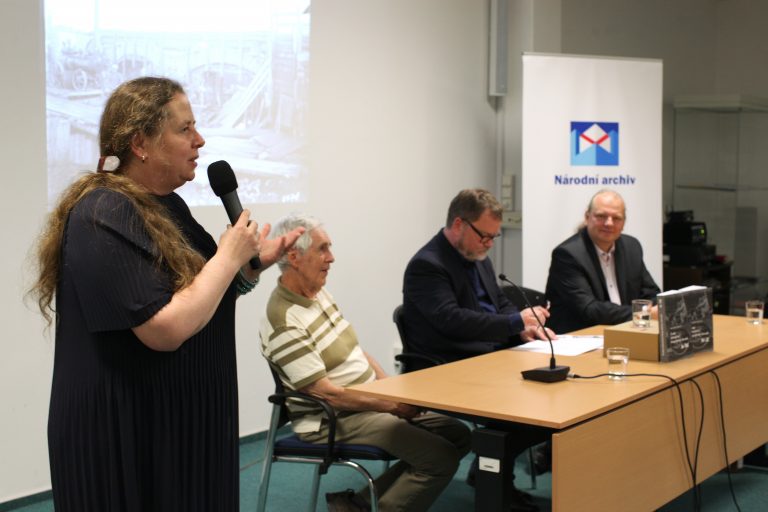 Český železniční biografický slovník představen v Národním archivu