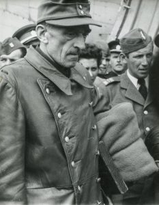 Přílet K. H. Franka z Wiesbadenu do Prahy a jeho zatčení na letišti v Ruzyni.