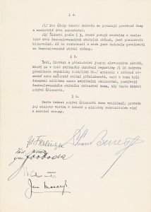 Ústavní dekret prezidenta republiky E. Beneše č. 33/1945 o úpravě československého státního občanství pro osoby německé a maďarské národnosti.
