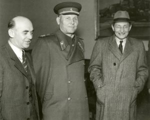 Fotografie z krátké pracovní návštěvy maršála I. S. Koněva v Praze.