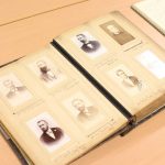 Národní archiv podepsal darovací smlouvu se Svazem českých filatelistů
