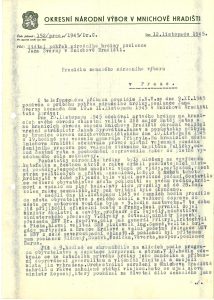 Zpráva předsedy Okresního národního výboru v Mnichově Hradišti K. Holaty prezidiu Zemského národního výboru v Praze o průběhu pohřbu J. Švermy v Mnichově Hradišti 10. a 11. 11. 1945.
