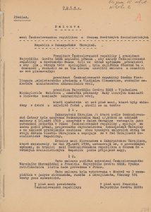 Zápis z 35. schůze první čs. vlády zahrnující jednání vlády o předání Podkarpatské Rusi Sovětskému svazu (v příloze opis českého znění smlouvy).